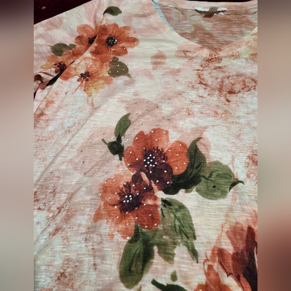 NWOT ...Time and Tru Shirt / Top - Picture 5 of 14